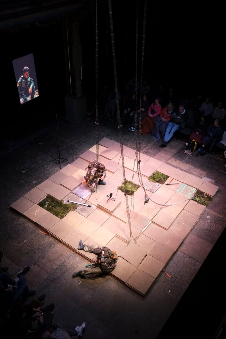 ©Nikolaus_Kockel_DOOMSDAYDUDES_Schoen_Simons_NAXOS (6)