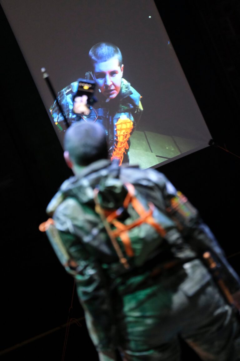 ©Nikolaus_Kockel_DOOMSDAYDUDES_Schoen_Simons_NAXOS (8)